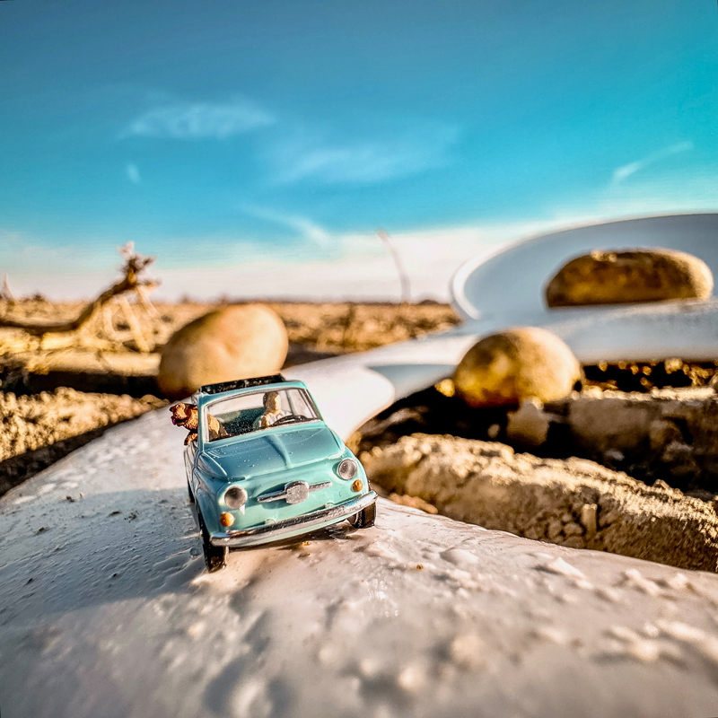 Explore the World - The Minis